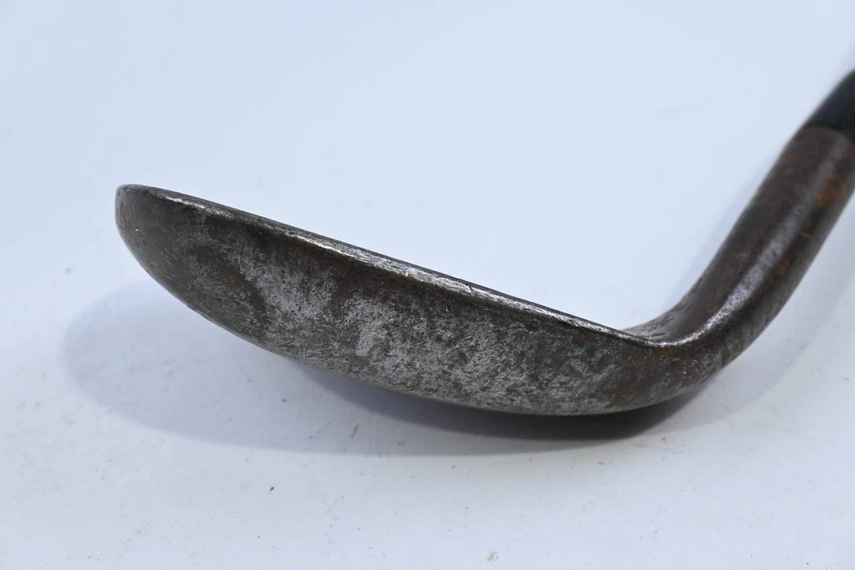 Nike Engage Gap Wedge / 52 Degree / Wedge Flex Dynamic Gold Shaft - Image 3 of 4