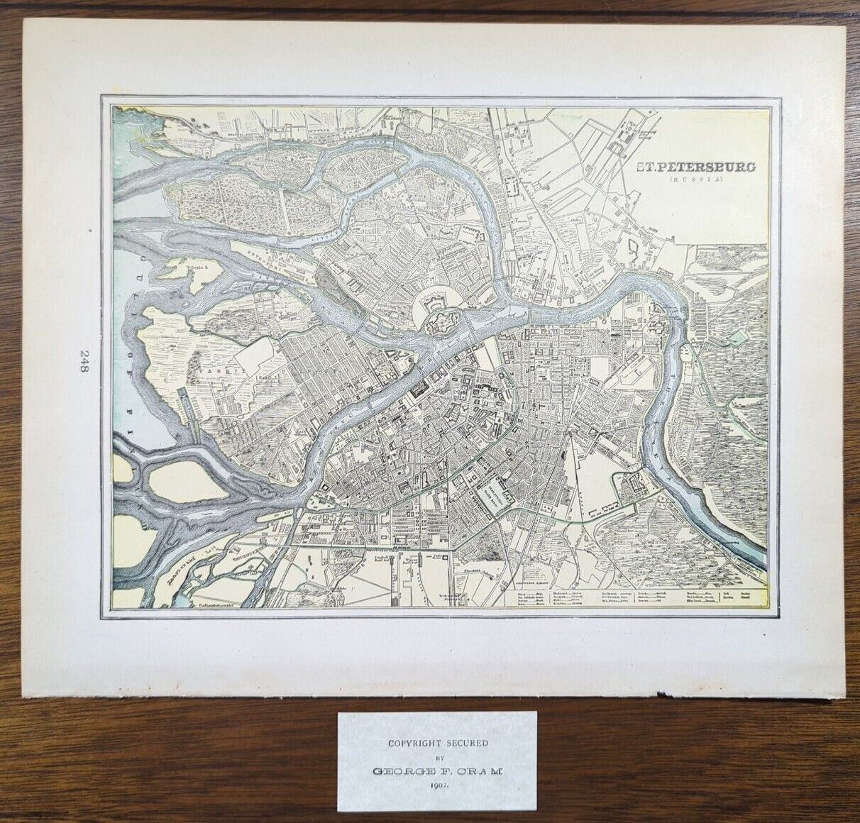 Mapa vintage da Federação Russa em plexiglassas e madeira de abeto