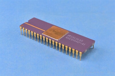 National Semiconductor NSC810D-4I 40-pin CMOS 1 MHz CPU MIcroprocessor PoweSave
