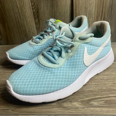 nike tanjun light blue