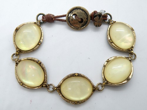 Lucky Brand Signed Yellow Moonglow Stone Lucite Gold Tone Women Jewelry Bracelet - Picture 2 of 7