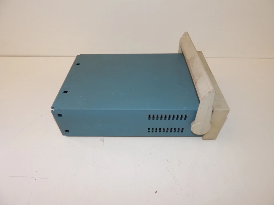 TEKTRONIX PWS4305 PWS 4305  PROGRAMMABLE DC POWER SUPPLY  (WVK65) - Image 4 of 4