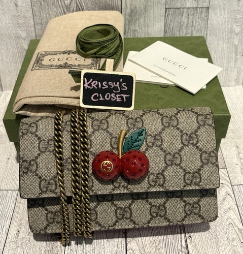 🍒 💯 Authentic Gucci GG Supreme Mini Cherry Chain Bag 🍒