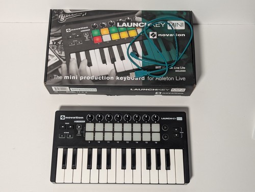 Novation Launchkey Mini MK2 USB MIDI Keyboard Controller - Picture 1 of 3
