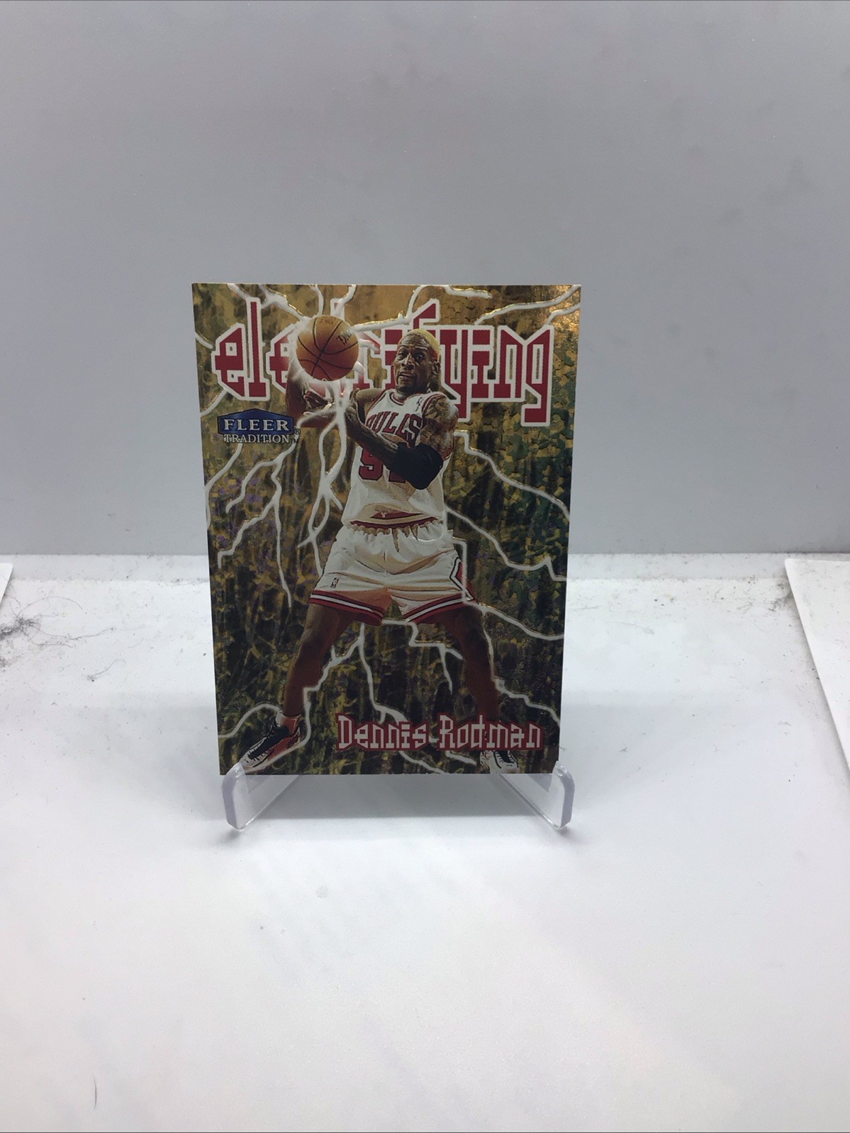 1998-99 Fleer Tradition Electrifying Dennis Rodman Bulls