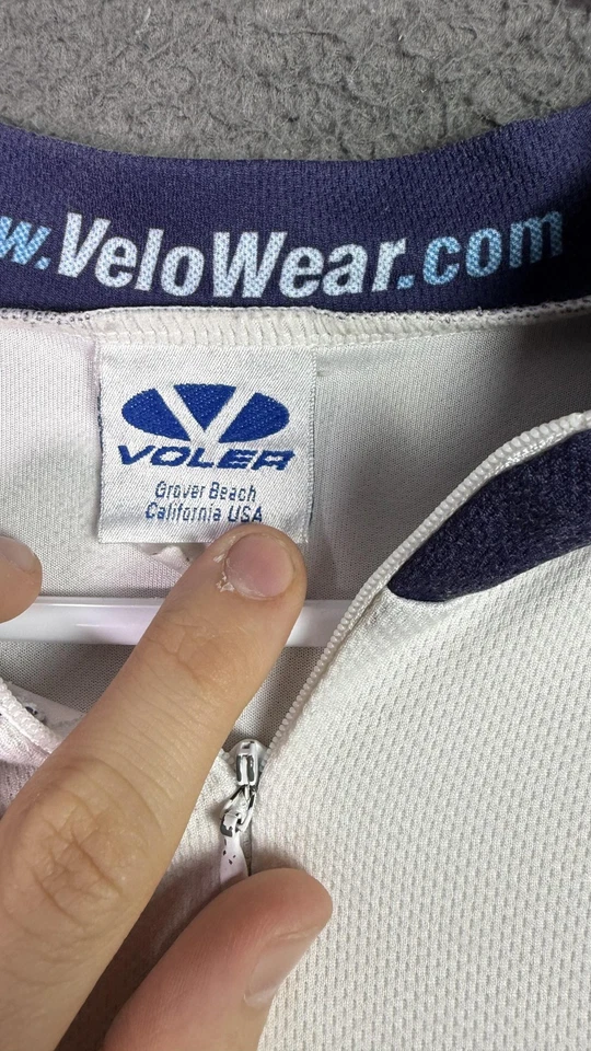 Camisa masculina de ciclismo Voler grande azul branca degradê feita nos EUA bicicleta de estrada - Imagem 3 de 4