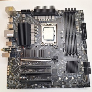 CPU INTEL MSI PRO B660M A CEC WIFI DDR4 Motherboard WITH I7 12700F Included!