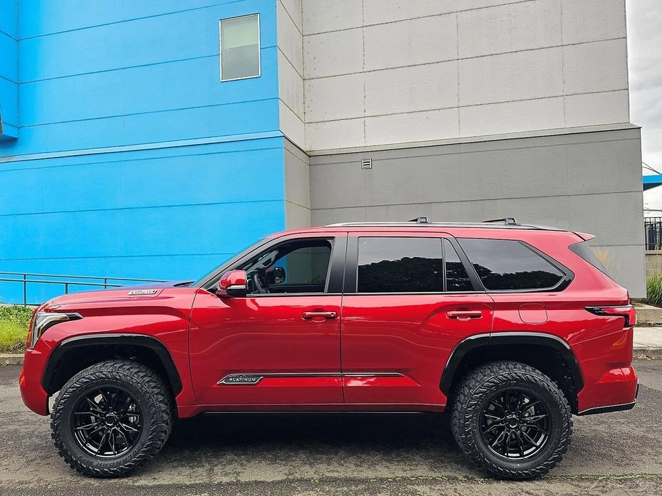 2025 Toyota Sequoia Platinum - Image 4 of 4