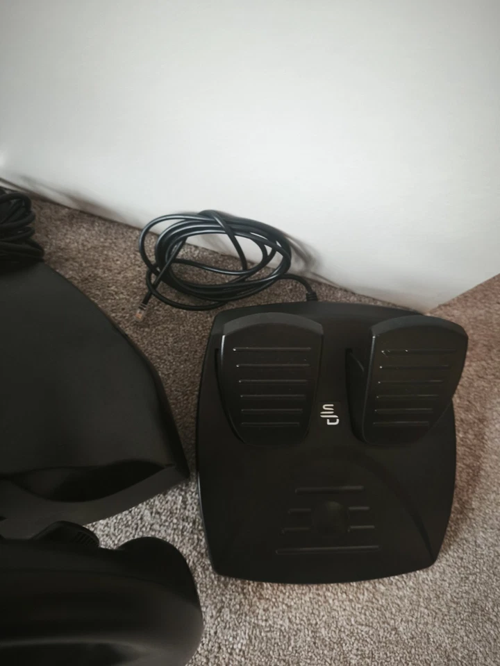 Subsonic SV250 Superdrive Driving Steering Wheel & Pedals - Black. XBOX PC PS4 - Image 4 of 4