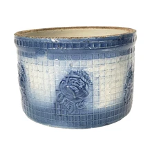 Antique Blue & White Salt Glazed Stoneware Pantry Crock Roses & Trellis 2 1/2 Qt