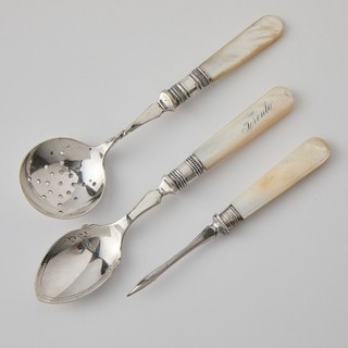VTG Silver Plated Mother of Pearl Handles serving set of 3