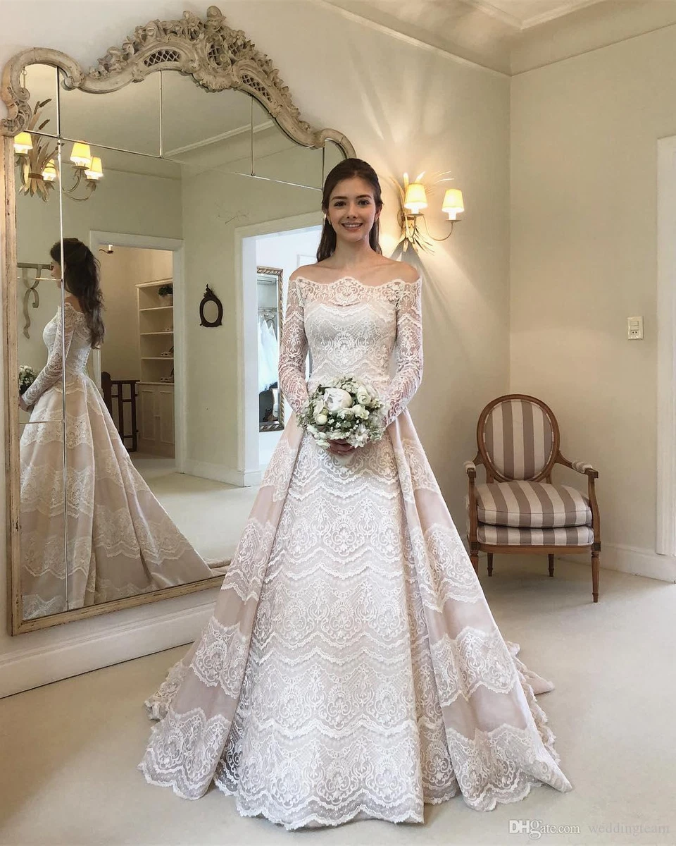 Vintage off the shoulder wedding shop dress