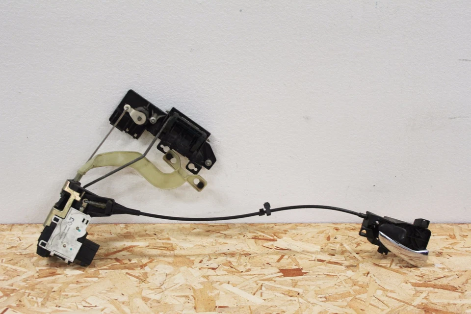 L03234 2002-2002 Jaguar tipo S actuador de pestillo de puerta delantera con manijas LH OEM Foto 2 de 4