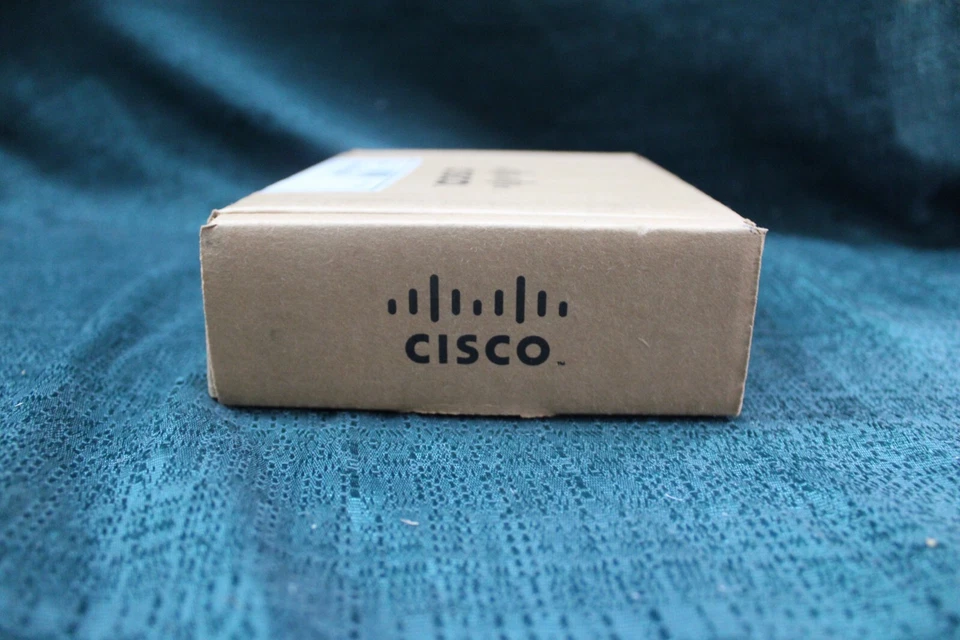 Cisco Systems (AIR-CB21AG-A-K9) 802.11a/b/g Wireless Adapter Laptop Card - Image 2 of 4