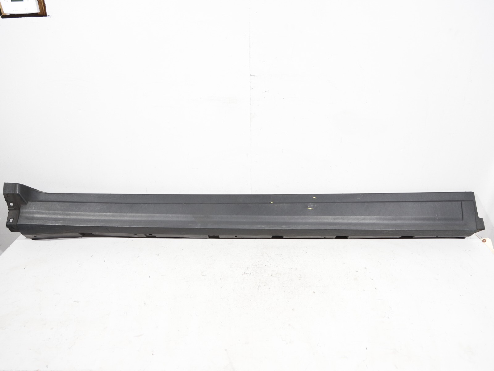 2017-2022 MASERATI LEVANTE LEFT SIDE SKIRT ROCKER MOULDING OEM 670040336 NOTE*