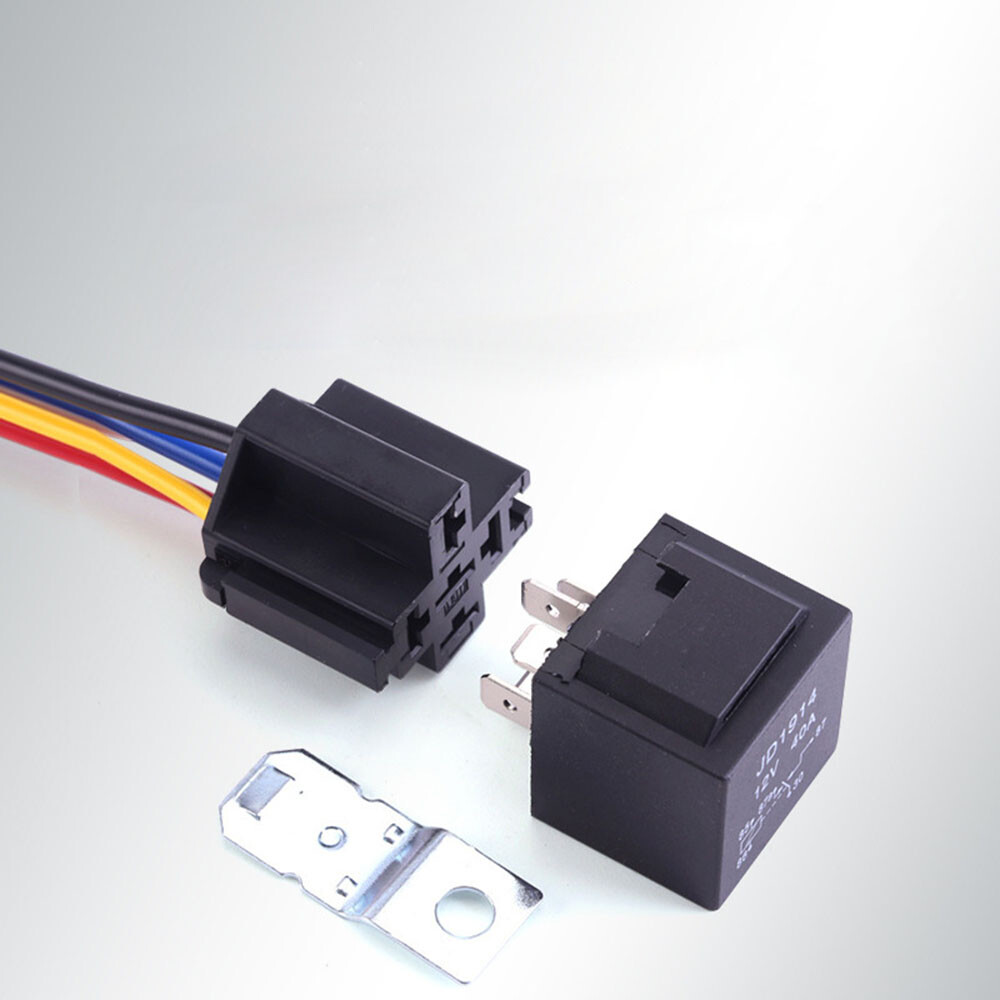 Relé automotriz SPDT 12V 40A para carro - Guatemala