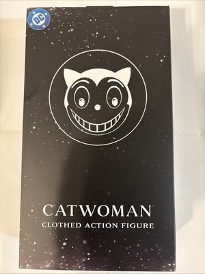 NECA Batman Returns Clothed Action Figure CATWOMAN  Michelle Pfeiffer NIB