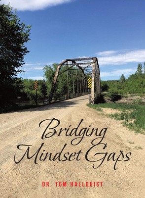 Tom Hallquist Bridging Mindset Gaps (Paperback) (UK IMPORT)