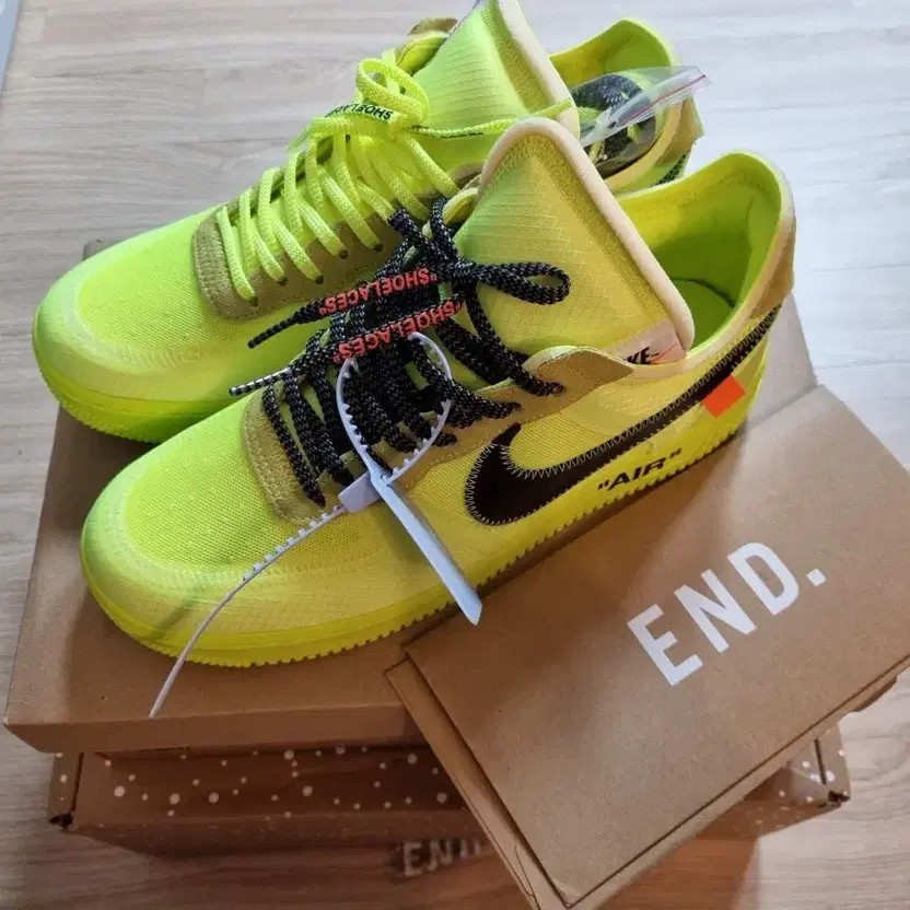Off-White x Nike Air Force 1 Volt Fluorescent Sneakers NEW thumbnail 4