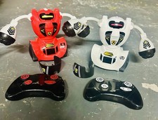 Sharper Image Robot Combat Remote Control Robot Fighting Set Two Player