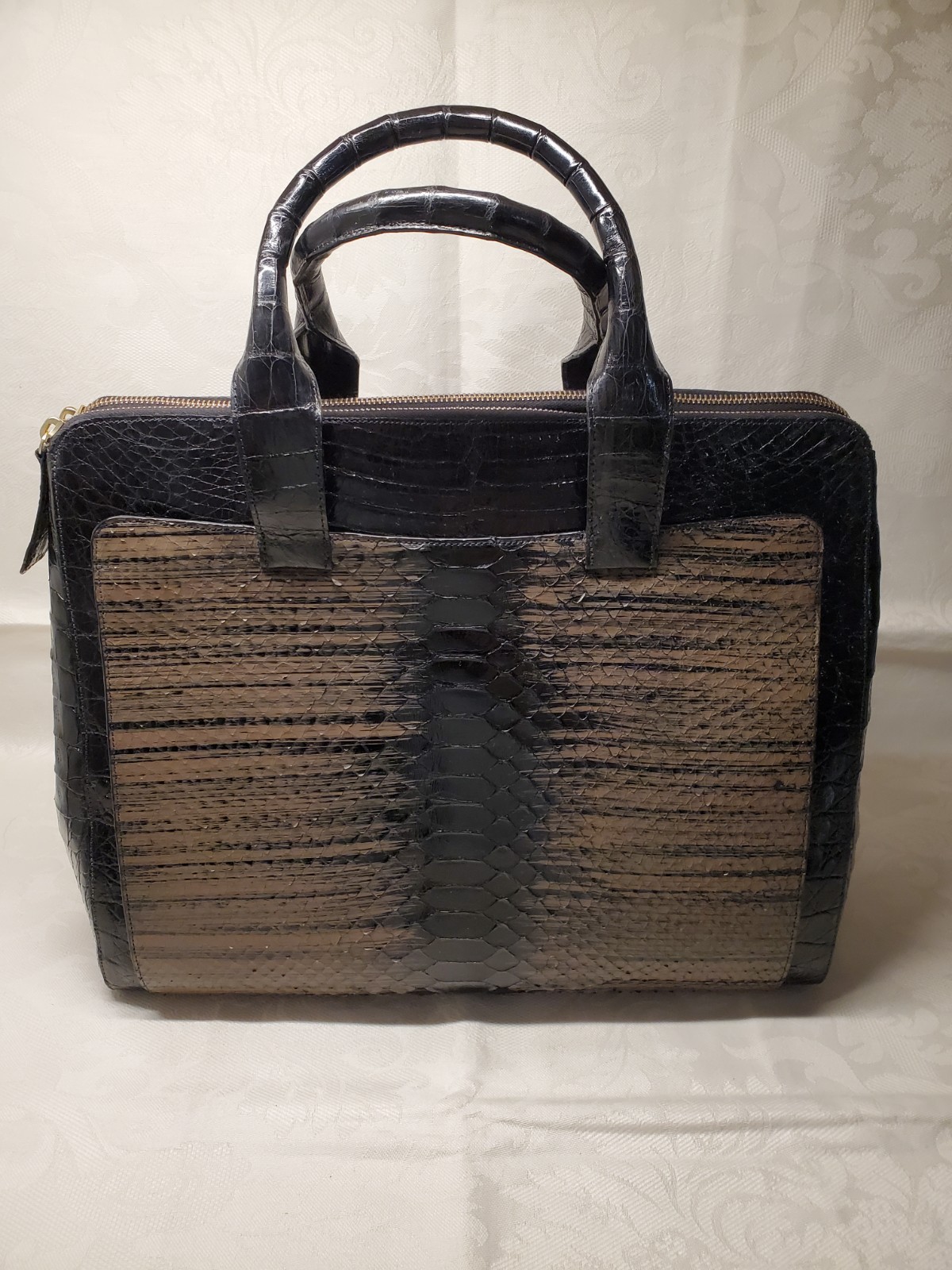 NANCY GONZALEZ BLACK CROCODILE & PYTHON LARGE DOU… - image 2