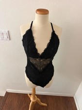 Black Sheer Floral Lace Plunging V-Neck Bodysuit w/ Cross Back Straps Size XL