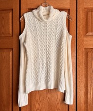 Elegant and cute off the shoulder cable knit turtleneck sweater M