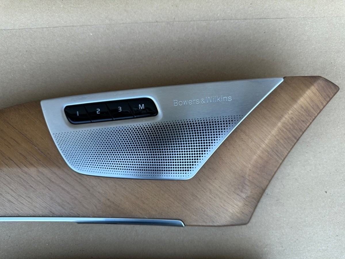 デコリン 2017-2022 Volvo XC90 S90 V90 OEM Bowers & Wilkins Door Wood Trims