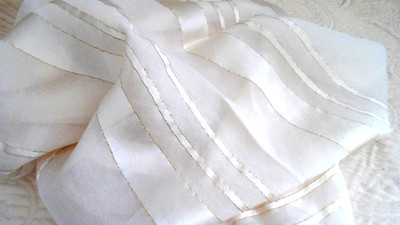 Cejon Cream Metallic Gold 100% Silk Scarf 14'' x 61'' Machine Hem WTag NFlaws