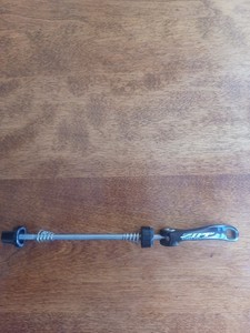 Zipp Front Wheel Skewer Nice Condition With Springs