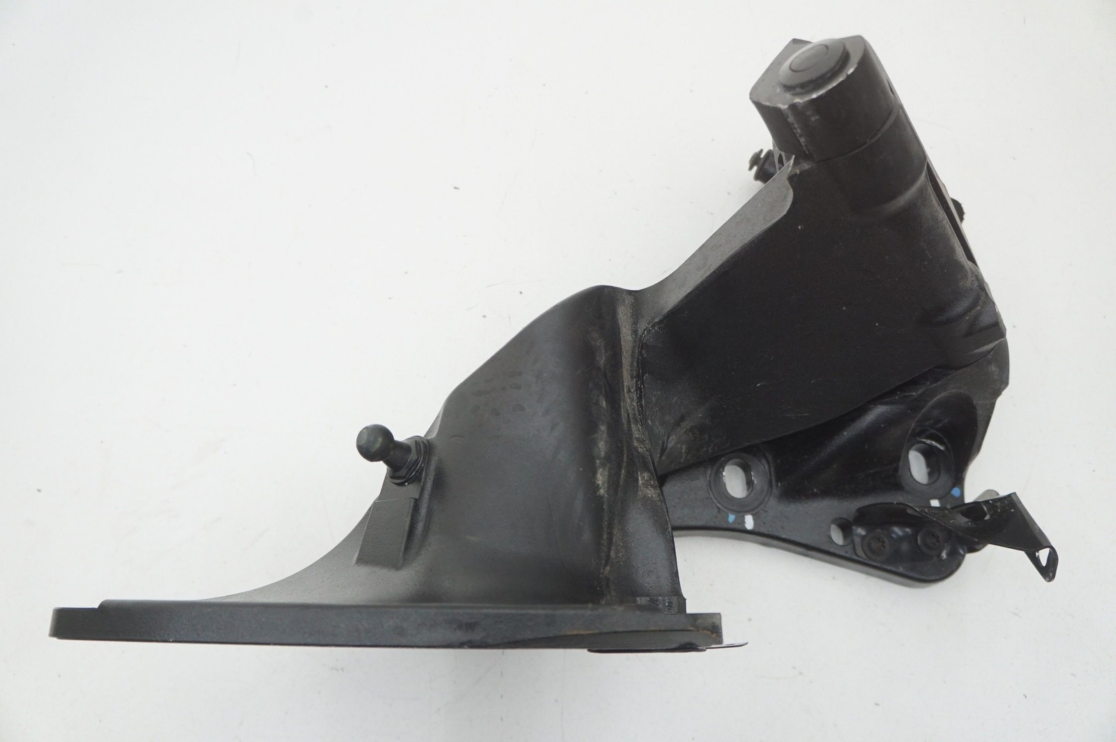 McLaren GT 2022 FRONT+LEFT Door hinge