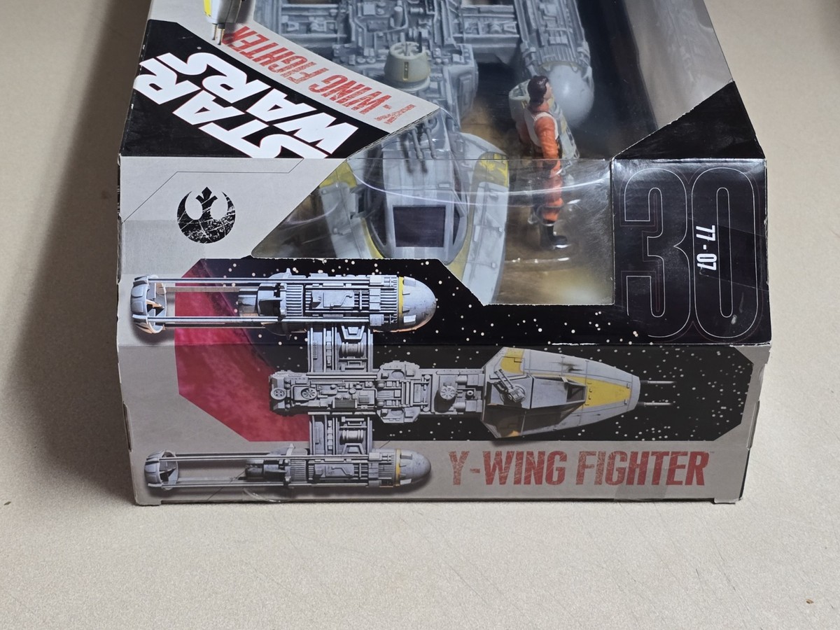 スター・ウォーズ Y-WING ゴールド中隊バージョン 30周年 ハズブロ スター・ウォーズ Y-WING ゴールド中隊バージョン 30周年