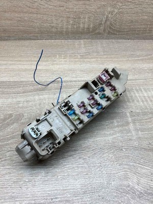 8F18 0296 4920 Fuse Module Fits for Toyota Corolla E120 E130