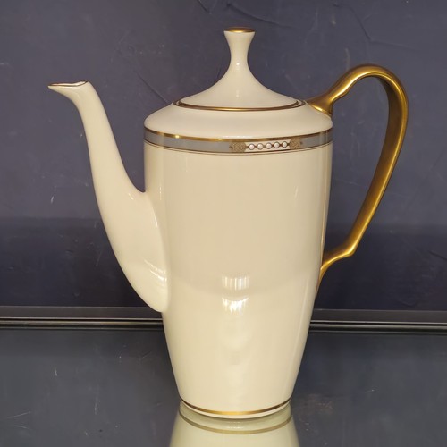 Lenox McKINLEY Coffee Pot With Lid 9" 5 Cup Carafe Presidential Line