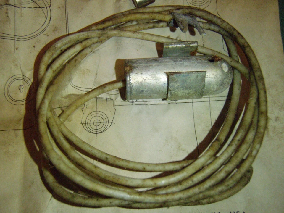 1955 1956 1957 Nuevo de Lote Antiguo Pontiac Accesorios Bandeja de Cenizas Lámpara 984954 Chieftain Star Chief Foto 2 de 4