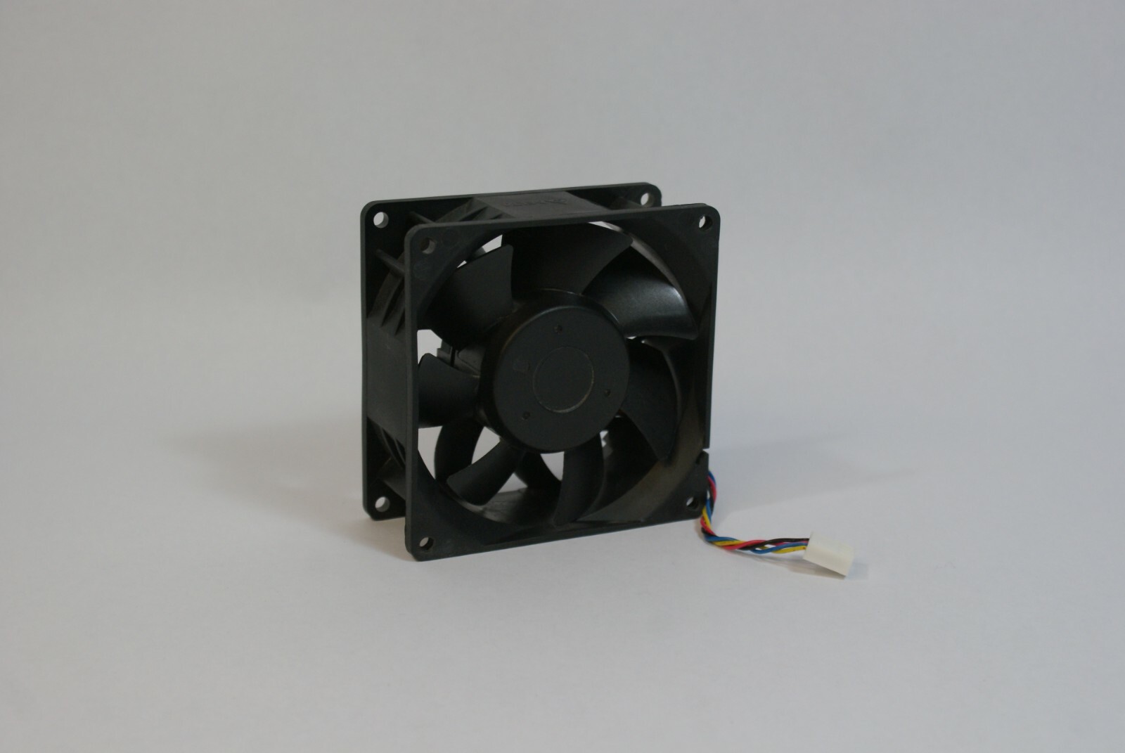 Delta Electronics FFC0912DE 4pin Geh usel fter L fter 92 X 92 X 38 Mm