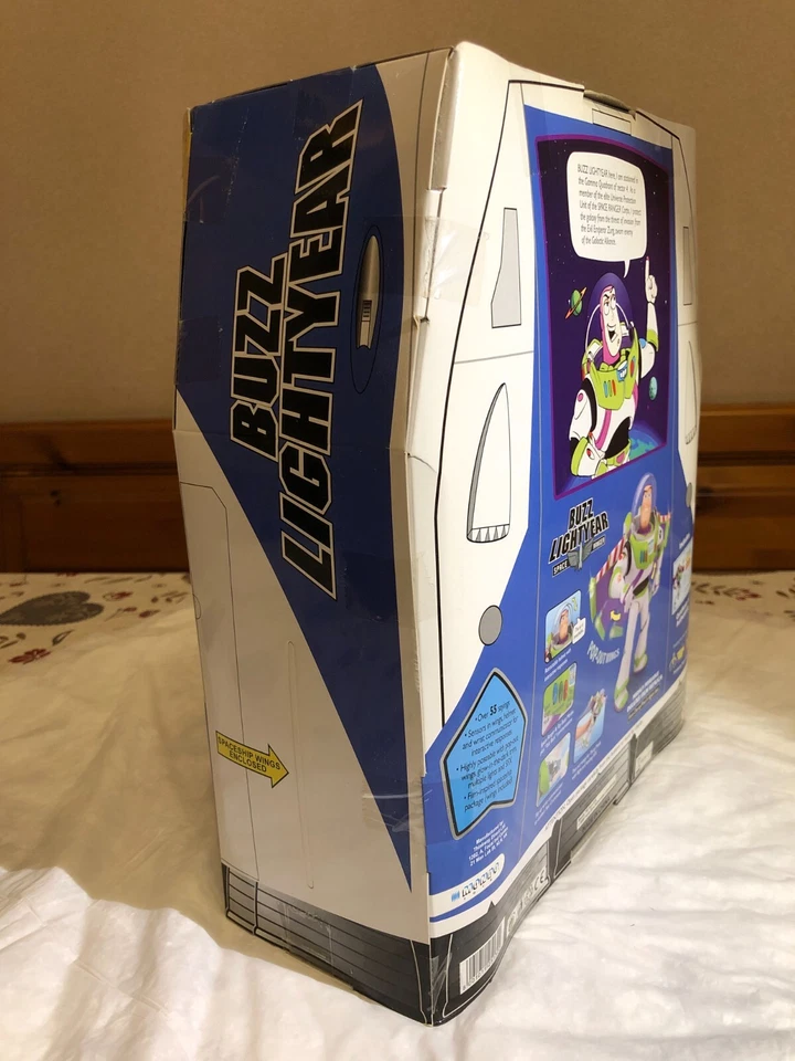 Buzz Lightyear Signature Collection French - New - Never Open - Read Description - Immagine 3 di 4