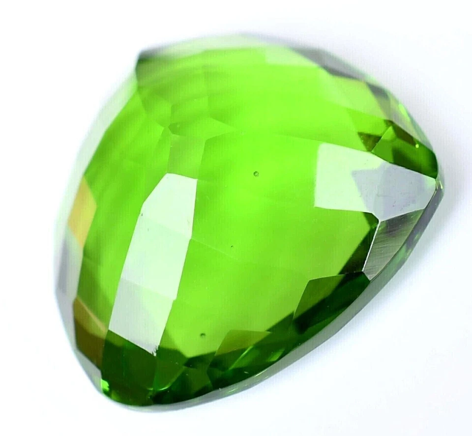 AAA+ 57.35 Ct. Large Green Peridot Trillion Cut Loose Gemstone Gift for Birthday - Image 3 of 4