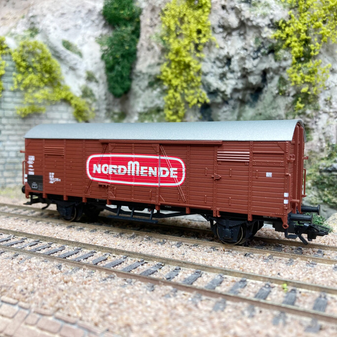 Wagon couvert Gbkl 238 animez vos gares miniatures HO avec ce modele Marklin 46156 DB
