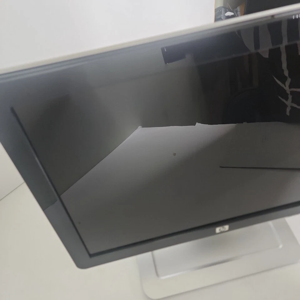 HP w1707 17" Inch Widescreen LCD Monitor 1440x900 VGA DVI Audio HSTND-2391-A - Image 4 of 4