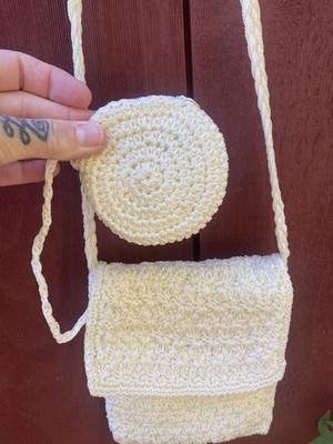 Vintage 90s Crochet Shoulder Strap Bag Purse Cream White Knit Kangaroo Pouch