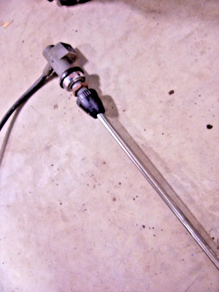 Oldsmobile Cutlass 442 1968 ¡¡Antena de radio!! ¡¡USADO DECENTE!! necesita cable? Foto 3 de 3