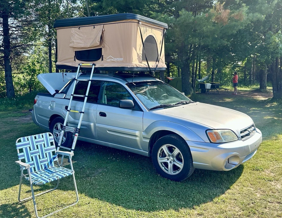 Hard Plastic Shell Pop Up Tent. 4.5 Feet Wide X 7 Feet Long 198 Lbs - Image 3 of 4