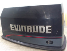 MOTOR  COWL HOOD OFF 1995 EVINRUDE 130HP PN# 284799