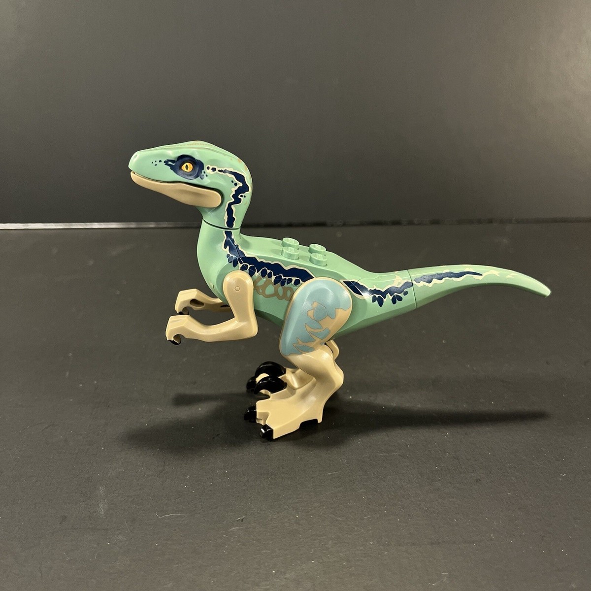Lego Jurassic World Velociraptor 09 Dinosaur Set 75928 Blue's