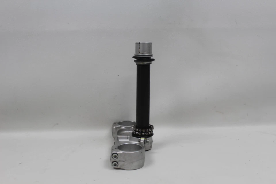 Eje de abrazadera de yugo triple árbol inferior recto Ducati 848 EVO 11-13 34220551A Foto 3 de 4