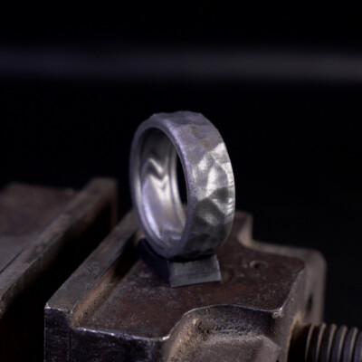 Rustic Silicone Hammered Men's Ring/Wedding Band in Titanium Silver Metallic