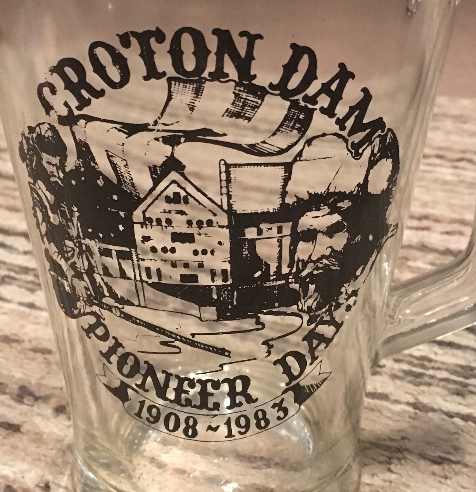 CROTON DAM 1908 1983 75th PIONEER DAYS BEER PITCHER DRINK CELEBRATE 36