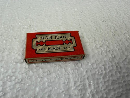 Vintage Gold Tone Antique Gillette Safety Razor with Case And Don Juan Blades - Picture 8 of 16