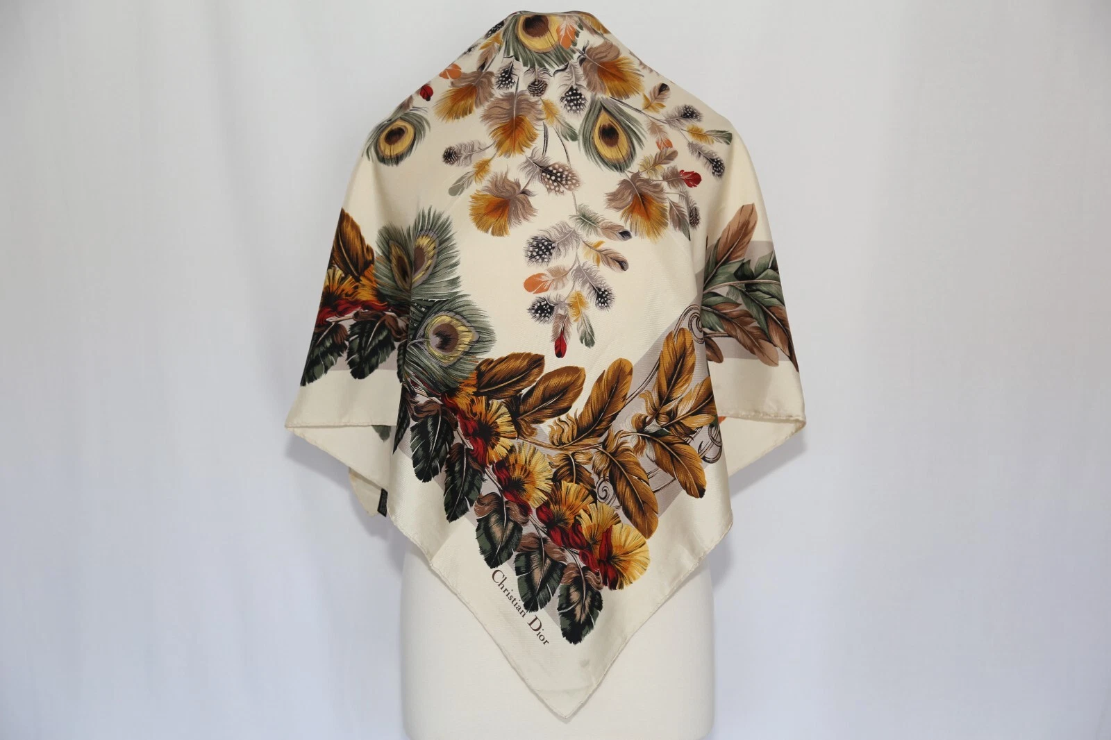 Rare authentique foulard en sergé de soie Christian Dior années 80 vintage